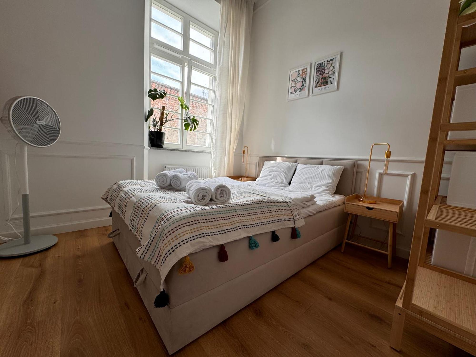 Apartament Przy Bulwarze Breslavia Esterno foto